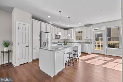 14247 Travilah Rd, Rockville, MD 20850