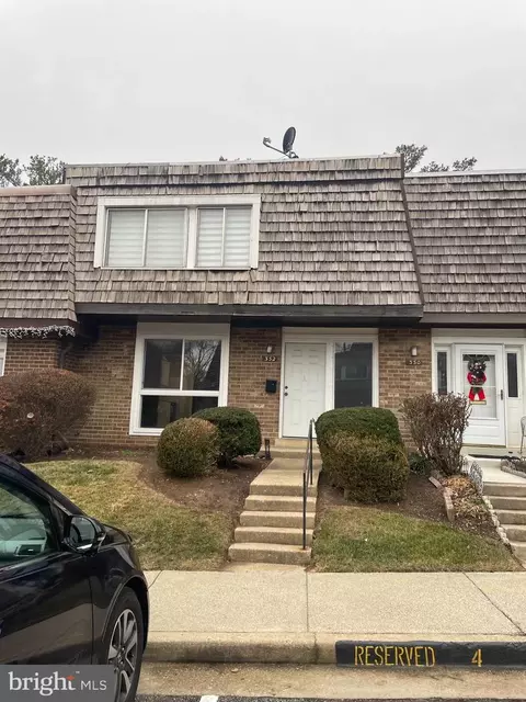 352 W Deer Park Rd #5B, Gaithersburg, MD 20877