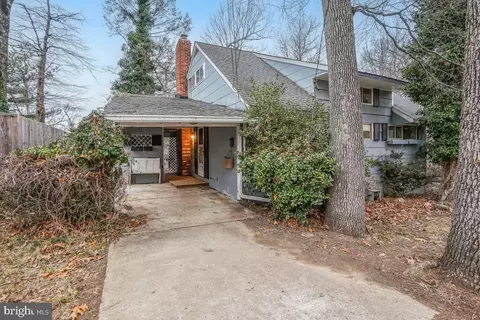 3 Bowie Ct, Rockville, MD 20852