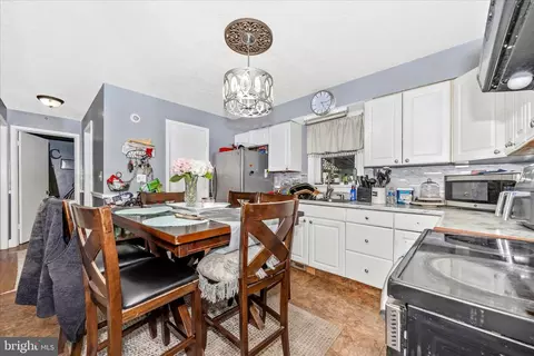 Other - 10325 Lewis Dr, Damascus, MD 20872 photo 7 of 17