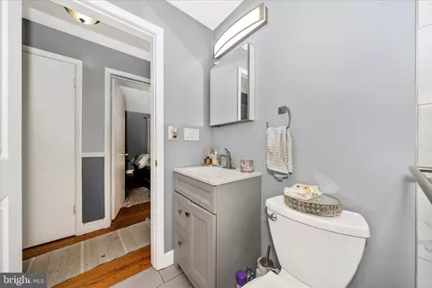 Bath - 10325 Lewis Dr, Damascus, MD 20872 photo 2 of 3