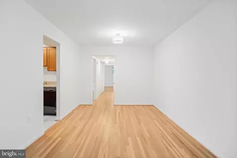 11508 Bucknell Dr #203, Silver Spring, MD 20902 photo 9