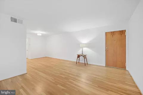 11508 Bucknell Dr #203, Silver Spring, MD 20902 photo 8