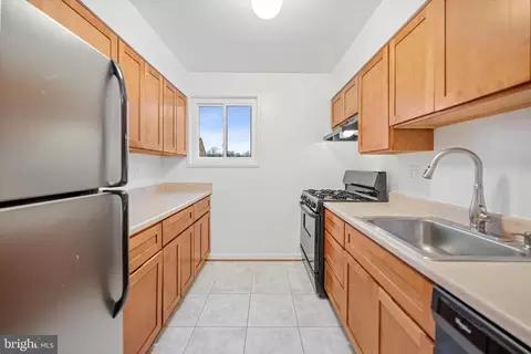11508 Bucknell Dr #203, Silver Spring, MD 20902 photo 11
