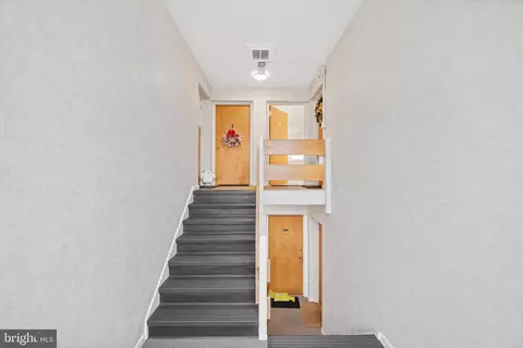 11508 Bucknell Dr #203, Silver Spring, MD 20902 photo 3
