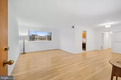 11508 Bucknell Dr #203, Silver Spring, MD 20902 photo 5