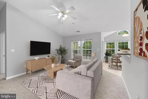 25910 Ridge Manor Dr #1000-L, Damascus, MD 20872