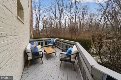 Exterior - 2212 Washington Ave #102, Silver Spring, MD 20910 photo 2 of 4
