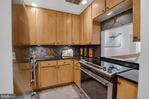 Kitchen - 2212 Washington Ave #102, Silver Spring, MD 20910 photo 2 of 3