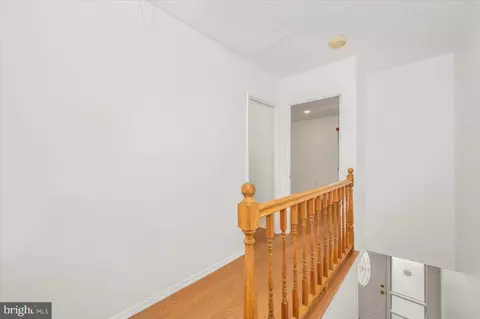 Entry Way - 15001 Eardley Ct #283-D, Silver Spring, MD 20906 photo 9 of 11