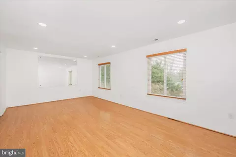 Living - 15001 Eardley Ct #283-D, Silver Spring, MD 20906 photo 1 of 7