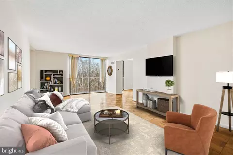 2100 Washington Ave #9-B, Silver Spring, MD 20910