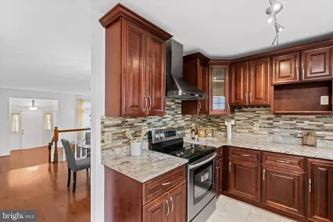 Kitchen - 14810 Cherry Leaf Ter, Silver Spring, MD 20906 photo 2 of 4