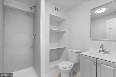Bath - 14810 Cherry Leaf Ter, Silver Spring, MD 20906 photo 5 of 5