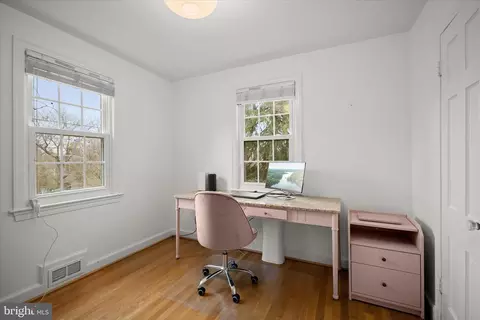 Bedroom - 10310 Naglee Rd, Silver Spring, MD 20903 photo 1 of 7