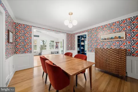 Dining - 10310 Naglee Rd, Silver Spring, MD 20903 photo 2 of 2
