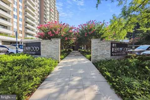 5101 1712 River Rd #1712, Bethesda, MD 20816