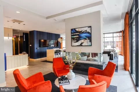 Living - 1320 Fenwick Ln #711, Silver Spring, MD 20910 photo 5 of 7