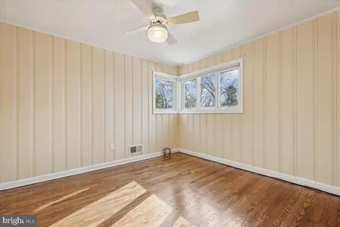 Bedroom - 1707 Sanford Rd, Silver Spring, MD 20902 photo 4 of 4