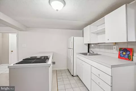 Kitchen - 1707 Sanford Rd, Silver Spring, MD 20902 photo 7 of 8
