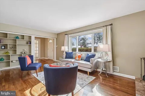 Living - 1707 Sanford Rd, Silver Spring, MD 20902 photo 3 of 5