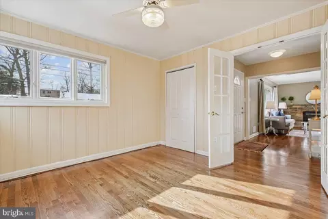 Entry Way - 1707 Sanford Rd, Silver Spring, MD 20902 photo 3 of 5