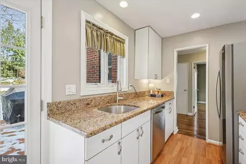 Kitchen - 1707 Sanford Rd, Silver Spring, MD 20902 photo 5 of 8