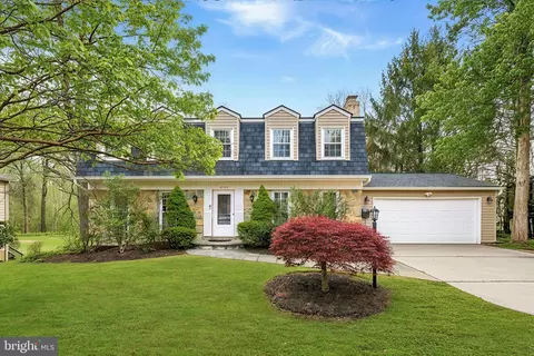 10104 Colebrook Ave, Potomac, MD 20854