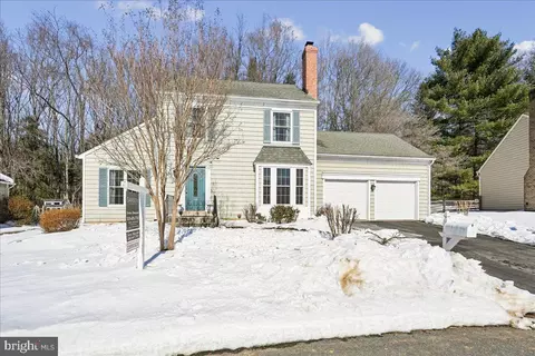 20812 Aspenwood Ln, Montgomery Village, MD 20886