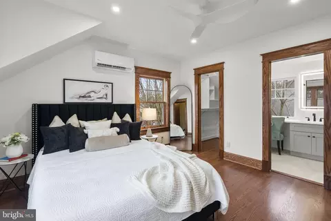 Bedroom - 9403 Warren St, Silver Spring, MD 20910 photo 1 of 7
