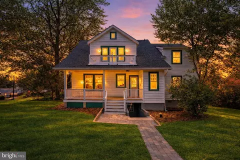 Exterior - 9403 Warren St, Silver Spring, MD 20910 photo 3 of 3