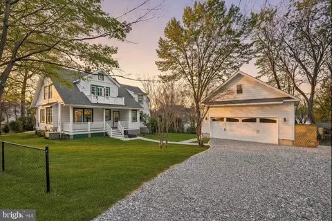 9403 Warren St, Silver Spring, MD 20910