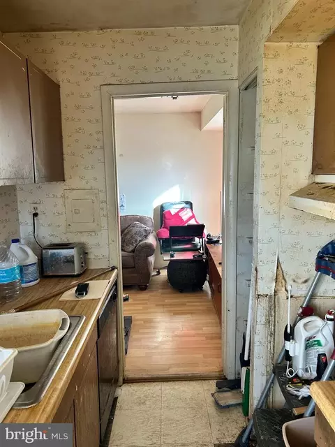 2202 Greenery Ln #301-22, Silver Spring, MD 20906 photo 4