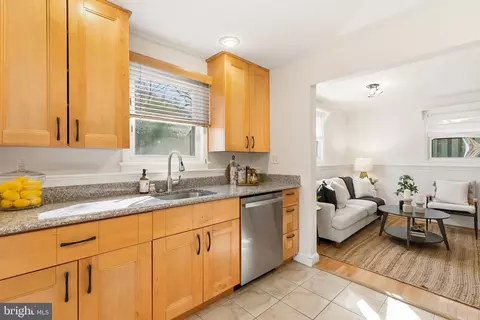 117 Lynnmoor Dr, Silver Spring, MD 20901 photo 16