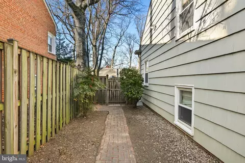 117 Lynnmoor Dr, Silver Spring, MD 20901 photo 25