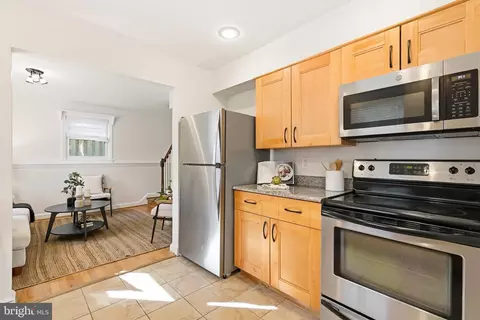 117 Lynnmoor Dr, Silver Spring, MD 20901 photo 17