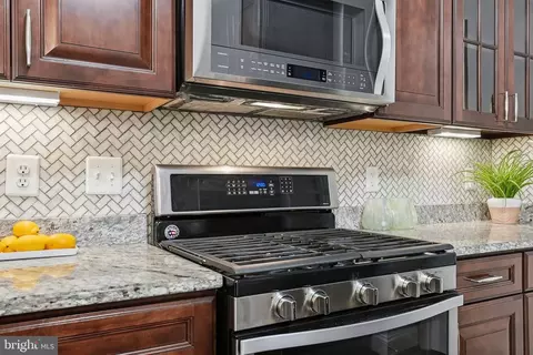 Kitchen - 3911 Doc Berlin Dr #34, Silver Spring, MD 20906 photo 4 of 4