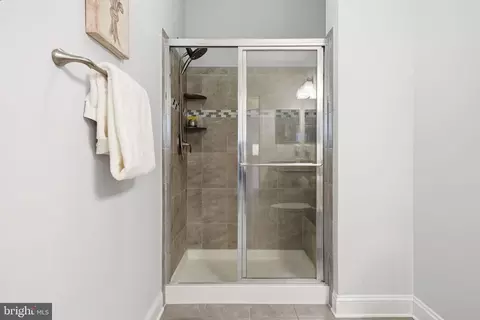 Bath - 3911 Doc Berlin Dr #34, Silver Spring, MD 20906 photo 2 of 4