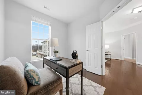 Entry Way - 3911 Doc Berlin Dr #34, Silver Spring, MD 20906 photo 1 of 2