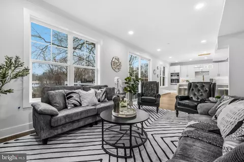 Living - 414 Waterford Rd, Silver Spring, MD 20901 photo 1 of 2