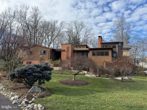 11616 Danville Dr, North Bethesda, MD 20852