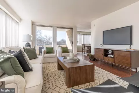 4515 Willard Ave #609, Chevy Chase, MD 20815