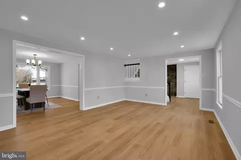15101 Snowden Dr, Silver Spring, MD 20905 photo 15