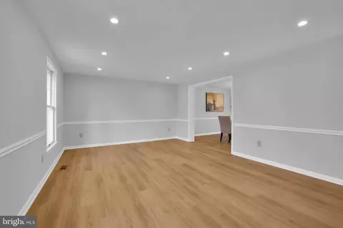 15101 Snowden Dr, Silver Spring, MD 20905 photo 16
