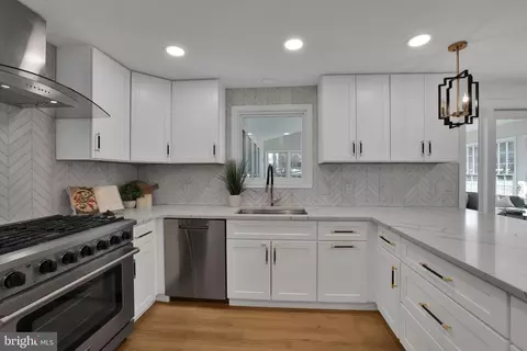 15101 Snowden Dr, Silver Spring, MD 20905 photo 8
