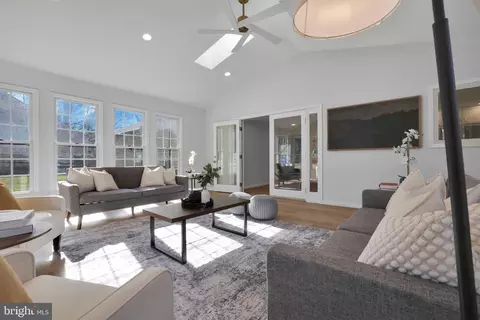 15101 Snowden Dr, Silver Spring, MD 20905 photo 31