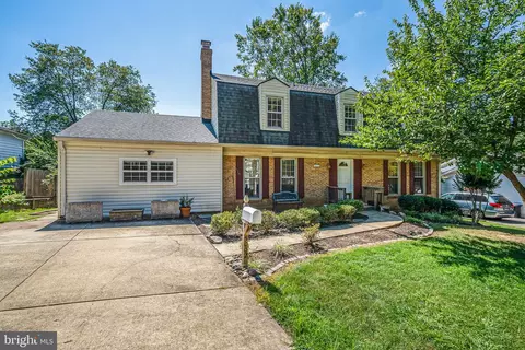 5002 Butternut Dr, Rockville, MD 20853