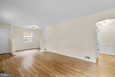 Living - 414 Hillmoor Dr, Silver Spring, MD 20901 photo 8 of 10