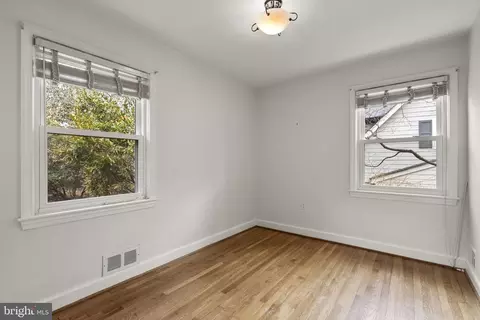 Bedroom - 414 Hillmoor Dr, Silver Spring, MD 20901 photo 6 of 11