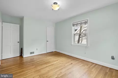 Bedroom - 414 Hillmoor Dr, Silver Spring, MD 20901 photo 5 of 11